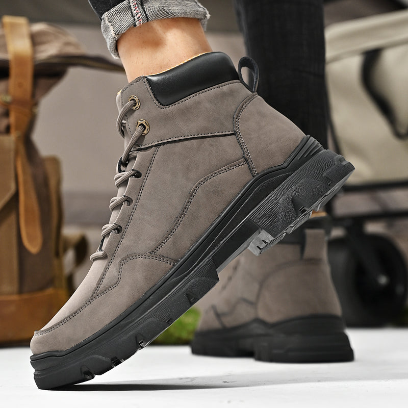 ⏰Limited-Time 70% OFF – Men’s Orthopedic Handmade Leather Driving Boots–Pressure Relief, Waterproof, Slip-Resistant, Wide Toe, Arch&Ankle